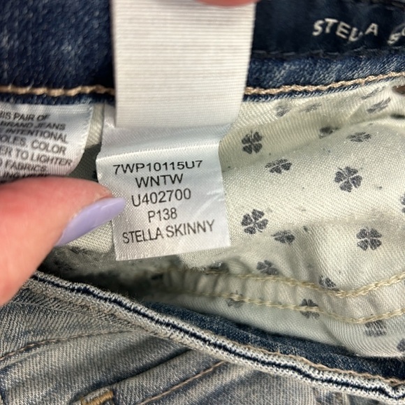 Lucky Brand Stella Skinny Distressed Jeans Frayed/Raw Hem NWT Size 10/30 Stretch - Picture 11 of 15